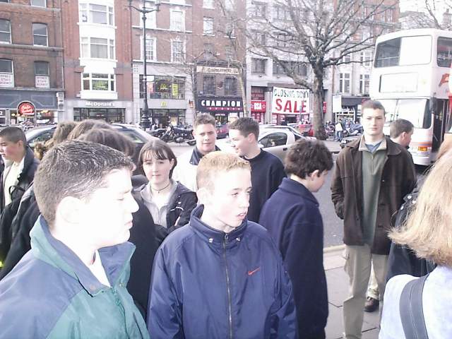 00226006.JPG (54769 bytes)