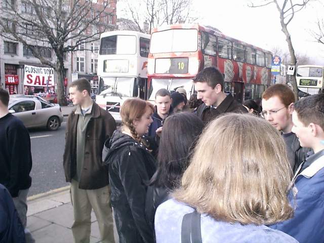 00226007.JPG (51383 bytes)
